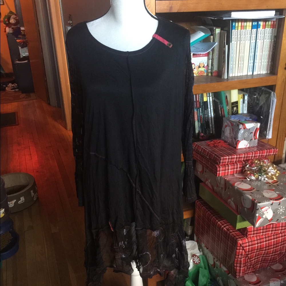 Long black asymmetrical shirt